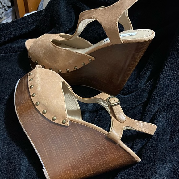 Steve Madden WYLIEE leather t-strap sandal - Picture 6 of 7